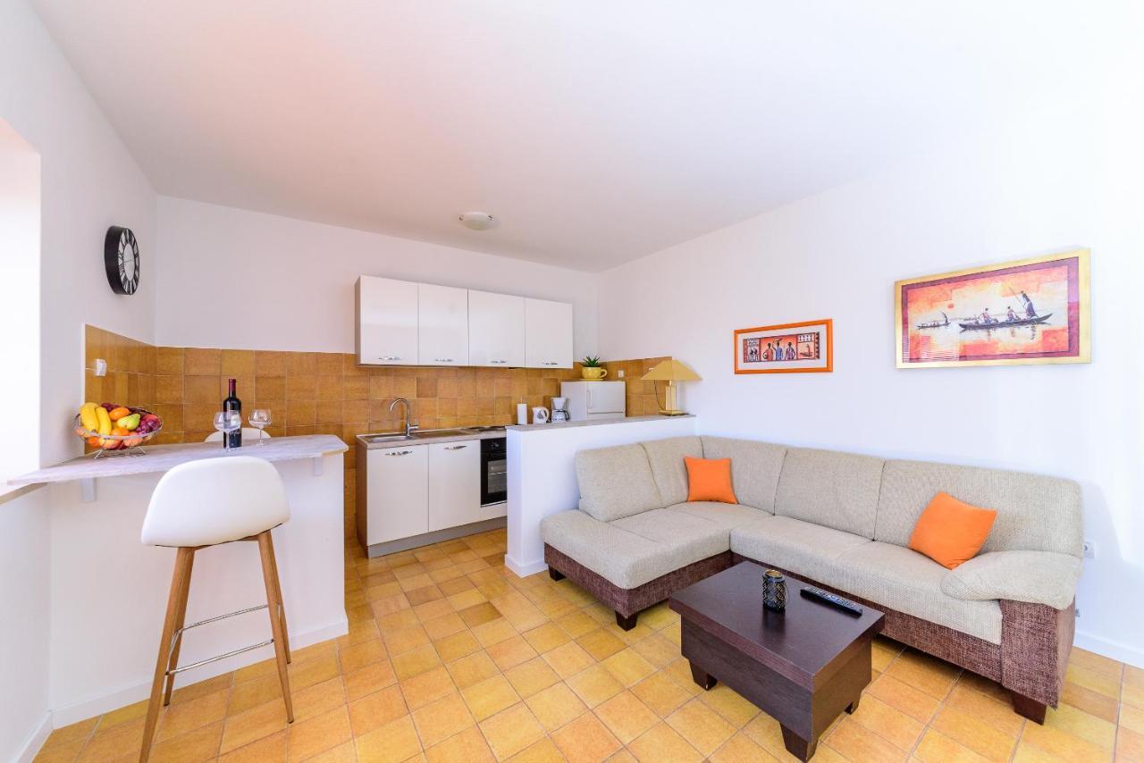 Apartmani Bokin Bol Exterior foto