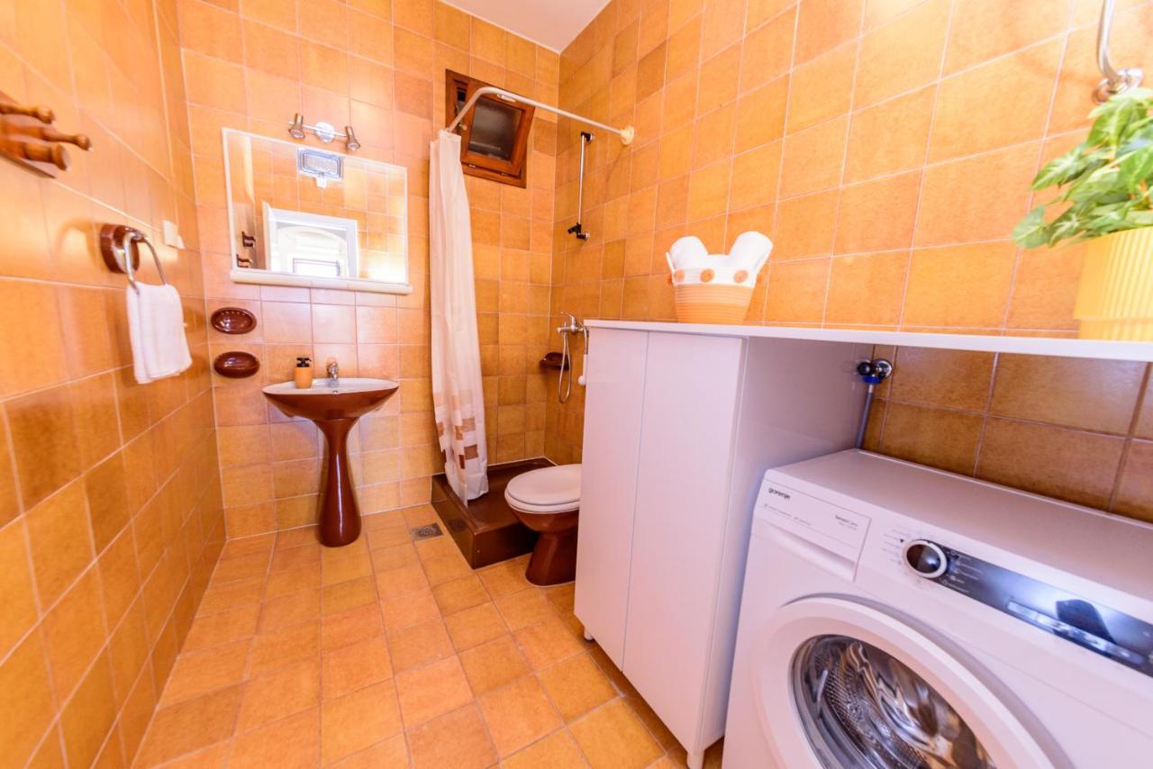 Apartmani Bokin Bol Exterior foto