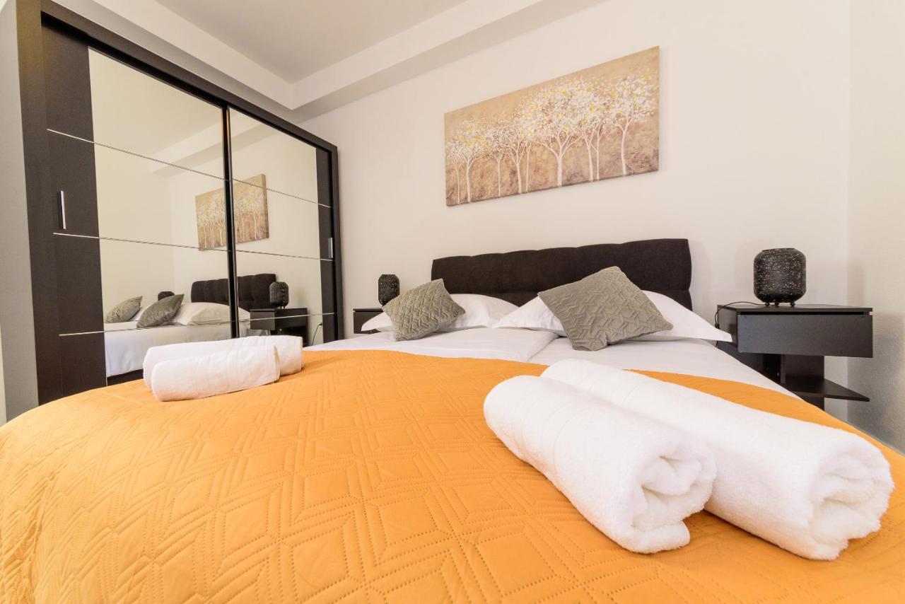 Apartmani Bokin Bol Exterior foto