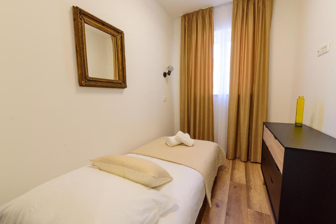 Apartmani Bokin Bol Exterior foto